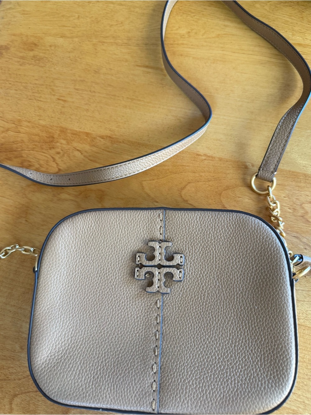 Tory Burch Robinson Double Zip Satchel in black leather excellent condition
